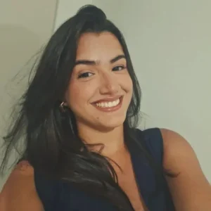 Clara, que passou em Licenciatura em Ciência da Computação na UFPB