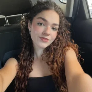 Giovanna Batemarqui, que passou em Biomedicina na UFF