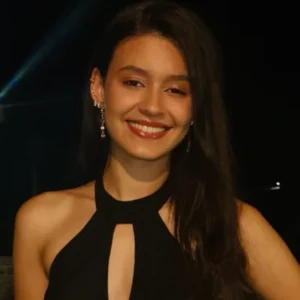 Izabela Vitória Silva Santos, que passou em Medicina na Faculdade Minas BH