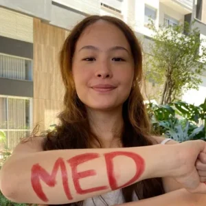 Lissa, que passou em Medicina na UEM