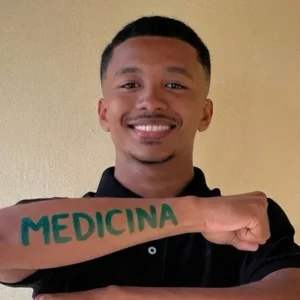 Luann Gomes Pereira, que passou em Medicina na UEMASUL