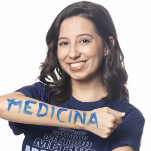 Malu Moraes, que passou em Medicina na UFCG