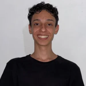 Ryan R., que passou em Engenharia de Computação na USP